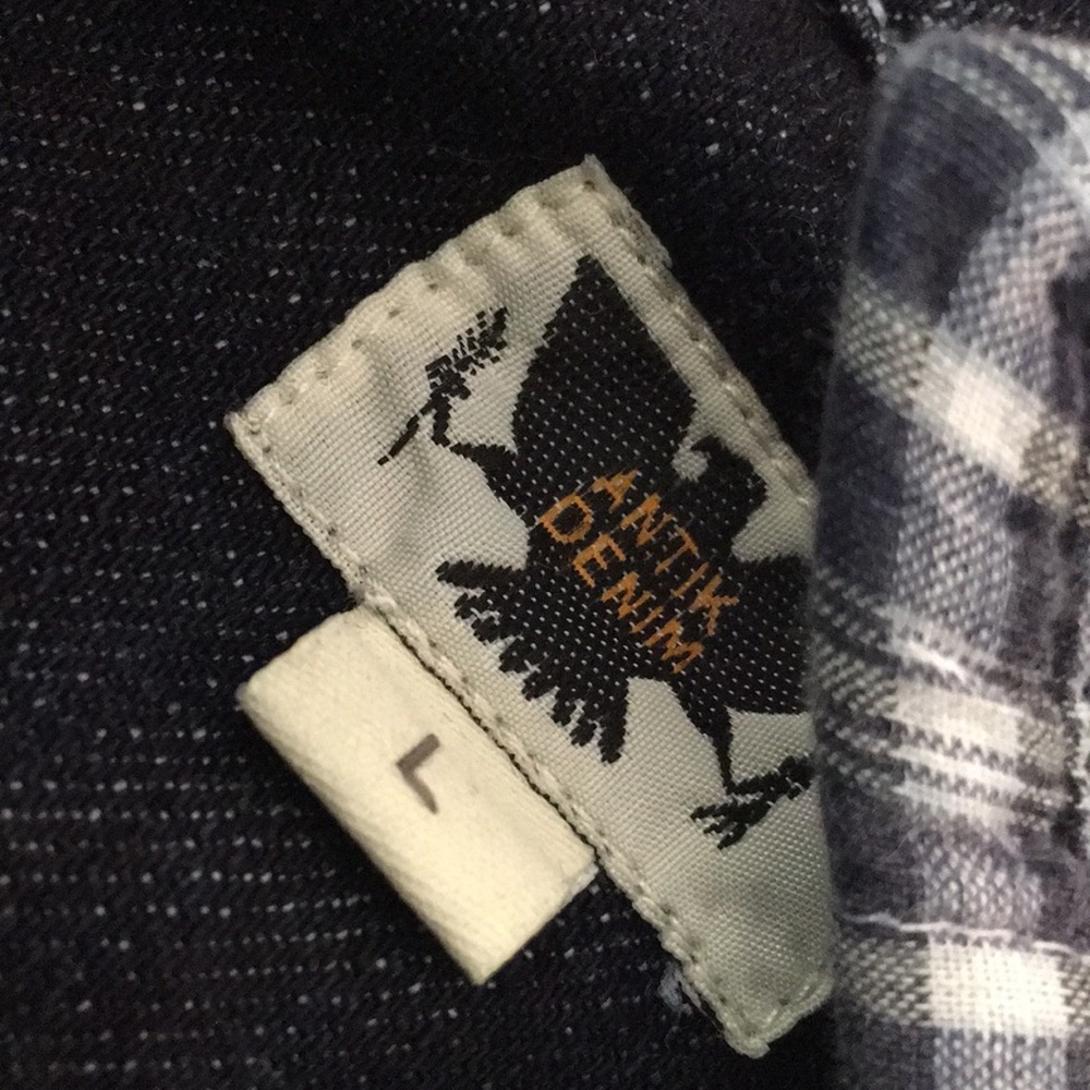 Basic Denim Jacket with pockets - Picture 4 of 4